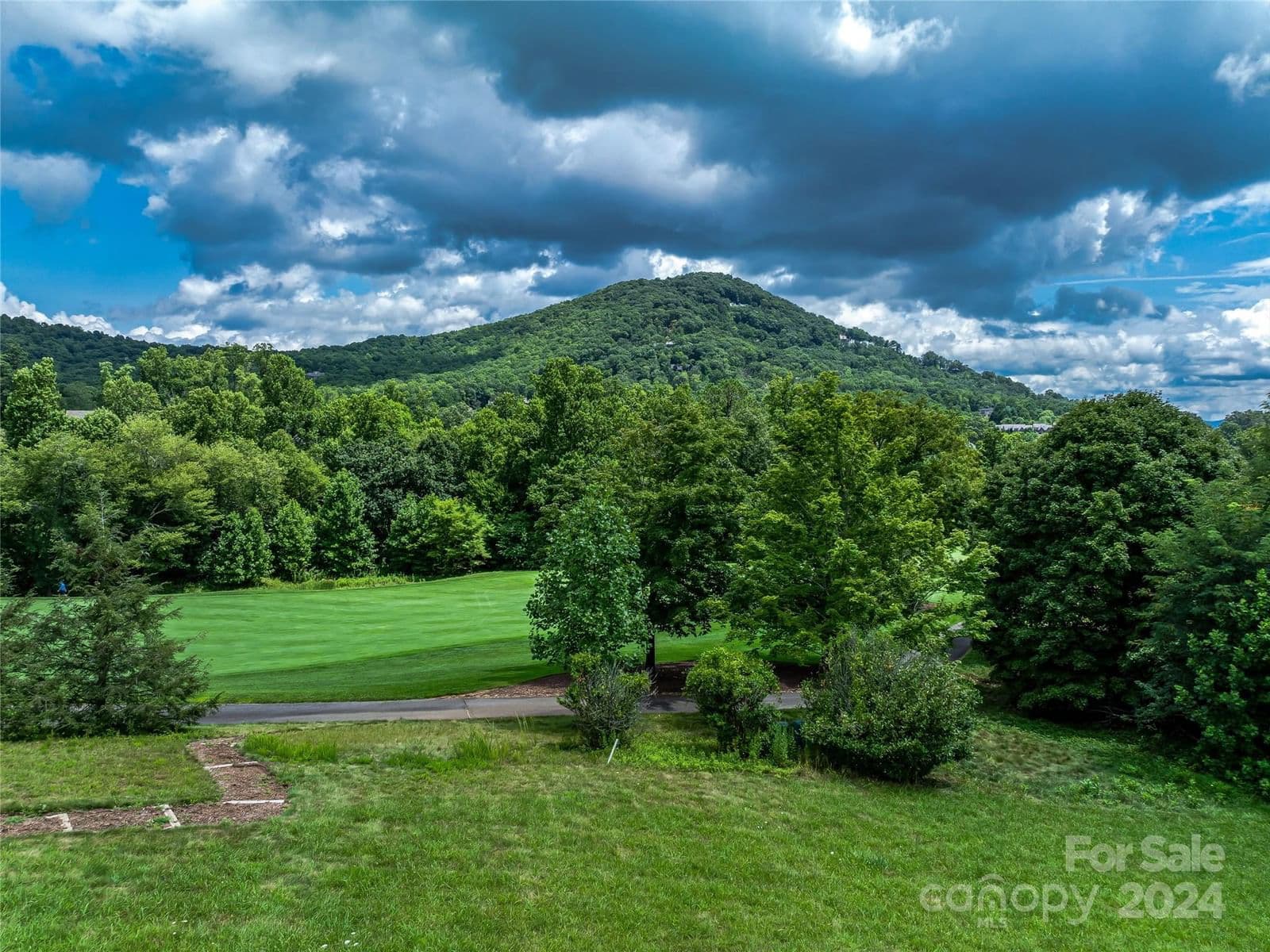 1814 Bella Vista Court | The Cliffs at Walnut Cove