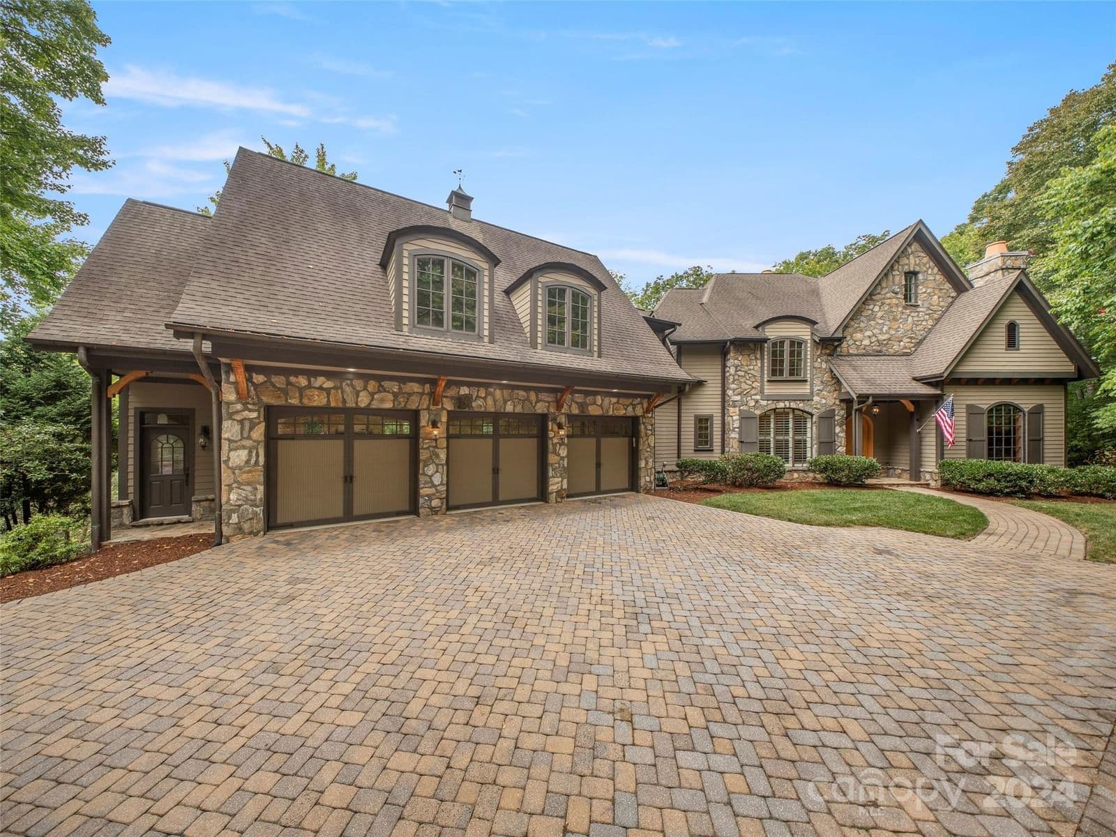 820 Blackthorne Lane | The Cliffs at Walnut Cove