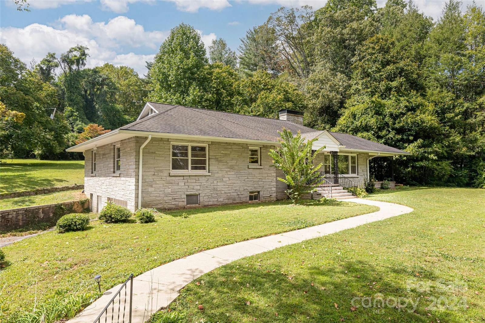 789 Hendersonville Road image # 2